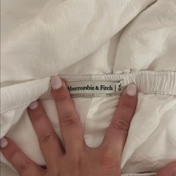 Abercrombie & Fitch White Straight Leg Pants - Picture 5 of 5